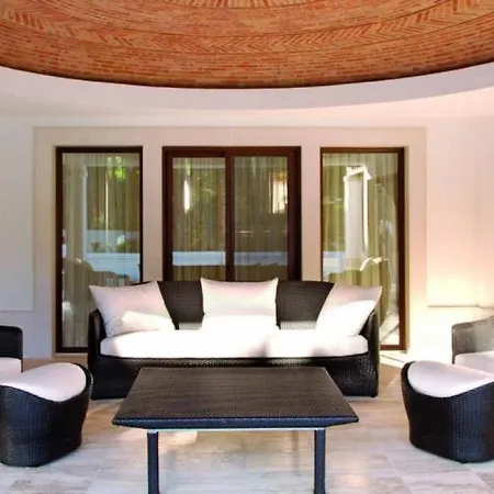 Wow Private Plot With Pool!