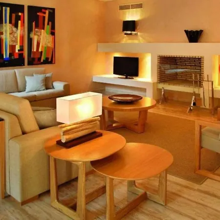Semesterbostad Wow Private Plot With Pool!